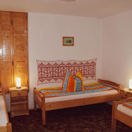 Casa de vacanță Hársfa Vendégház Rimetea Esterno foto